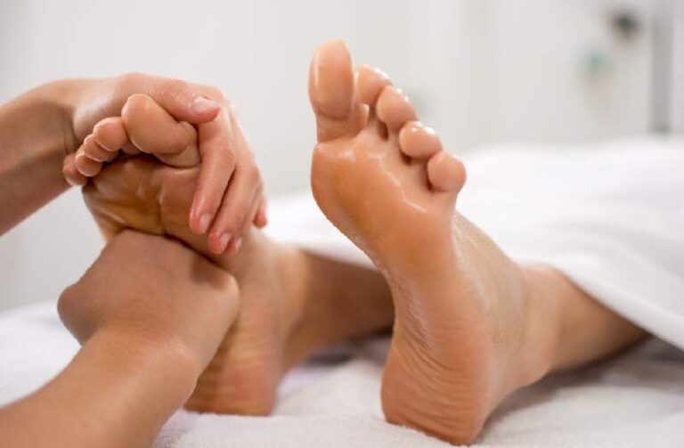 Refleksologia – naturalna forma terapii poprawiająca zdrowie i samopoczucie.