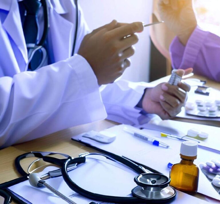 Trzy Kroki do Zdrowia: Medycyna Zachodnia, Refleksologia i Medycyna Wschodnia